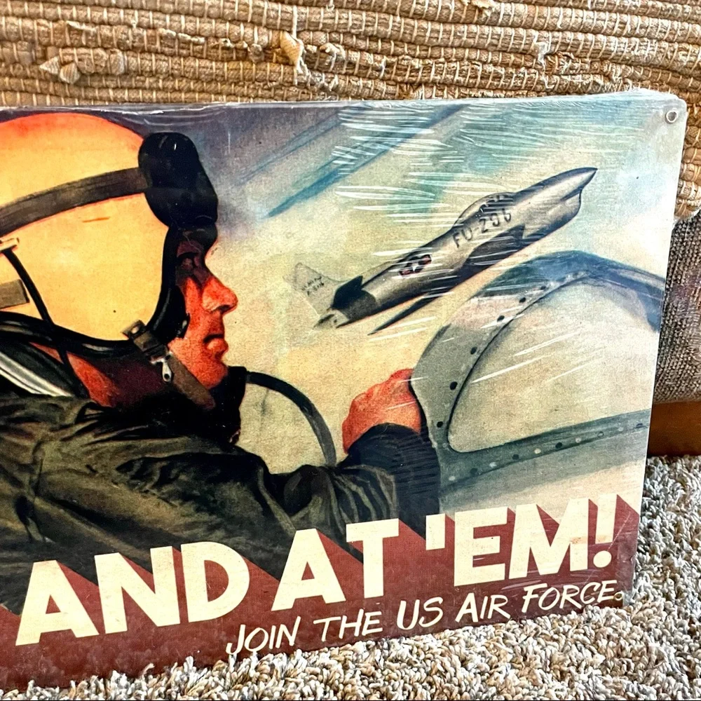 NEW Heavy Duty Steel Up And At ‘Em Join The US Air Force Metal Sign